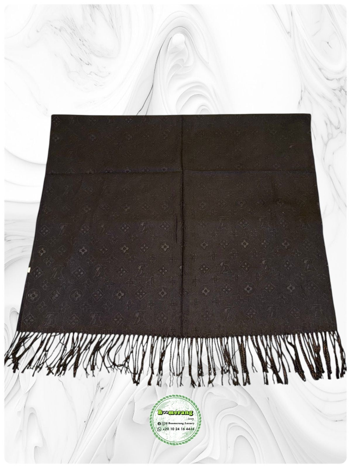 LV scarf