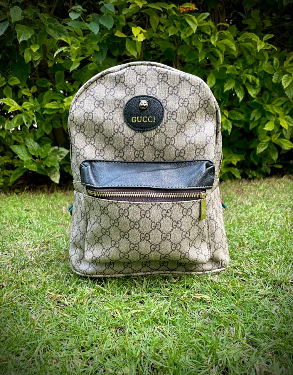 Medium backpack